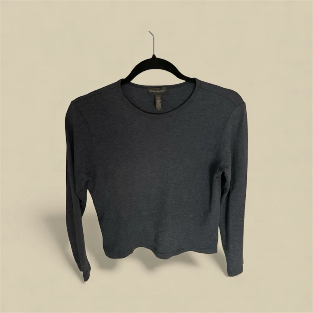 Banana Republic Sz Small Charcoal Long Sleeve Tee PreLoved